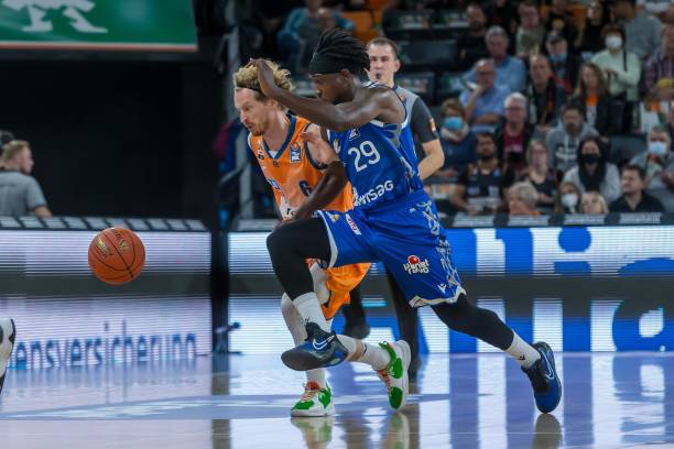 李新翔的表 李新翔的表